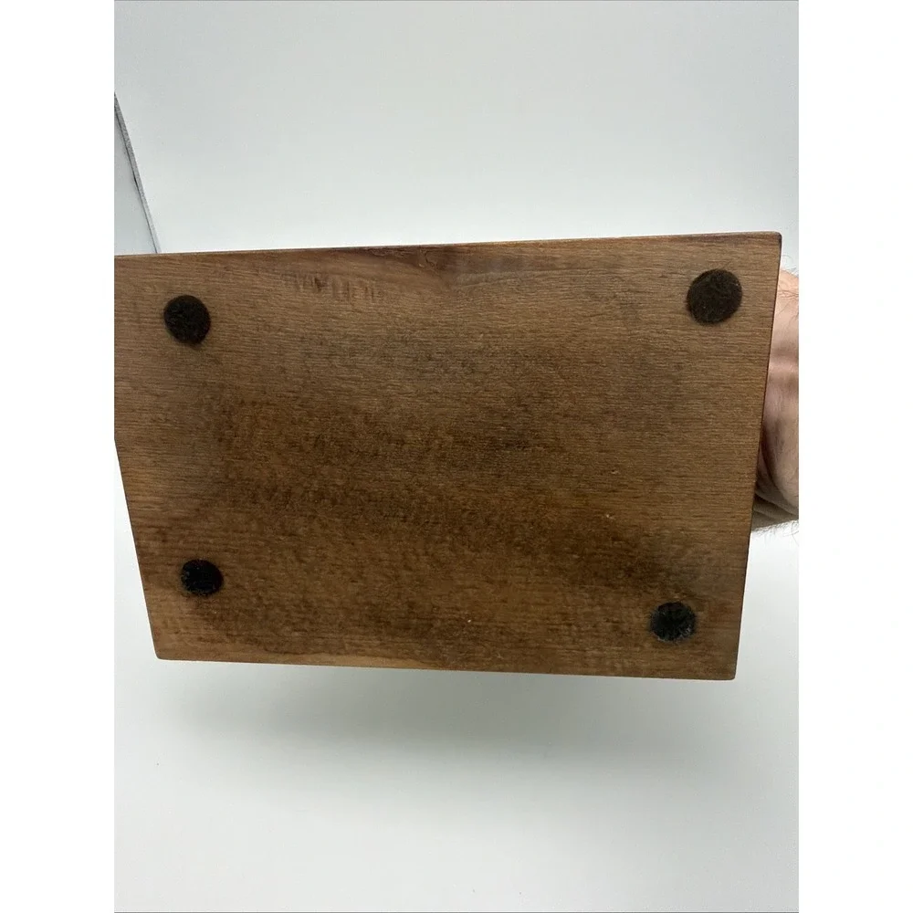 Vtg G Armani Fine Porcelain Figurine Wicker Basket w/ 2 Playful Cats Italy 1982